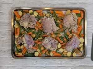 Sheet pan chicken and vegetables Sheet pan chicken thighs and vegetables